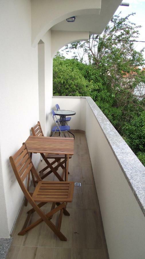 Apartmani Filip Zadar Diklo Bagian luar foto
