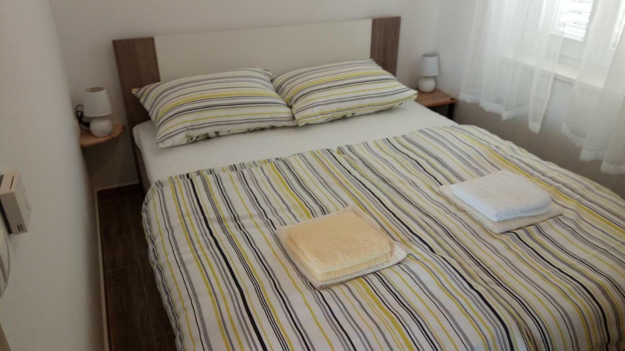 Apartmani Filip Zadar Diklo Bagian luar foto