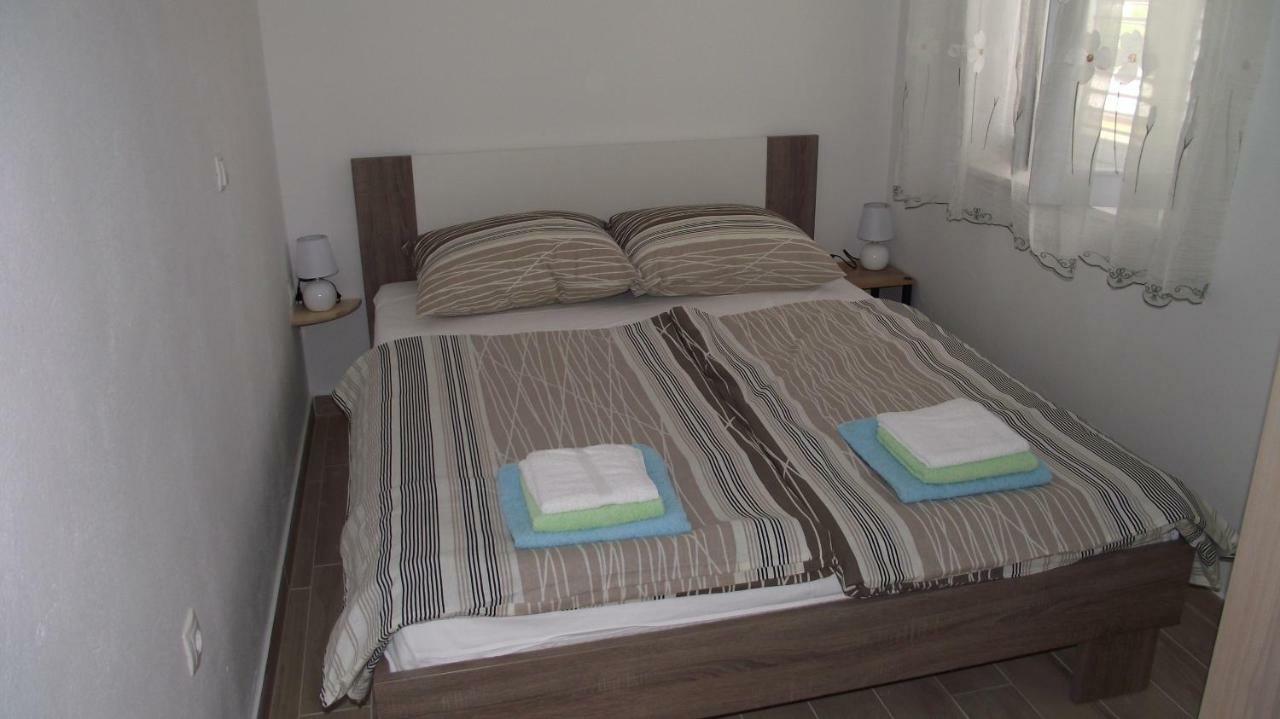 Apartmani Filip Zadar Diklo Bagian luar foto