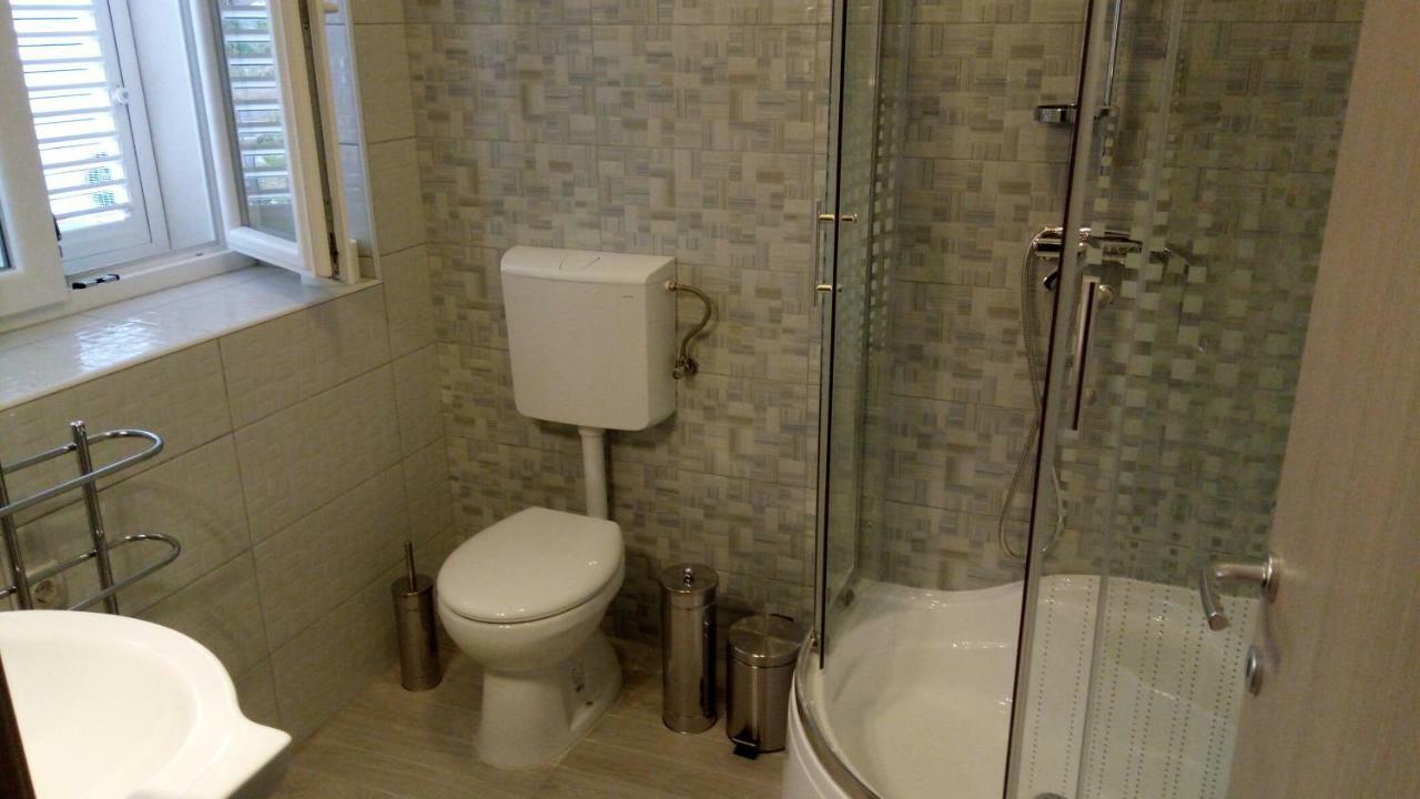 Apartmani Filip Zadar Diklo Bagian luar foto