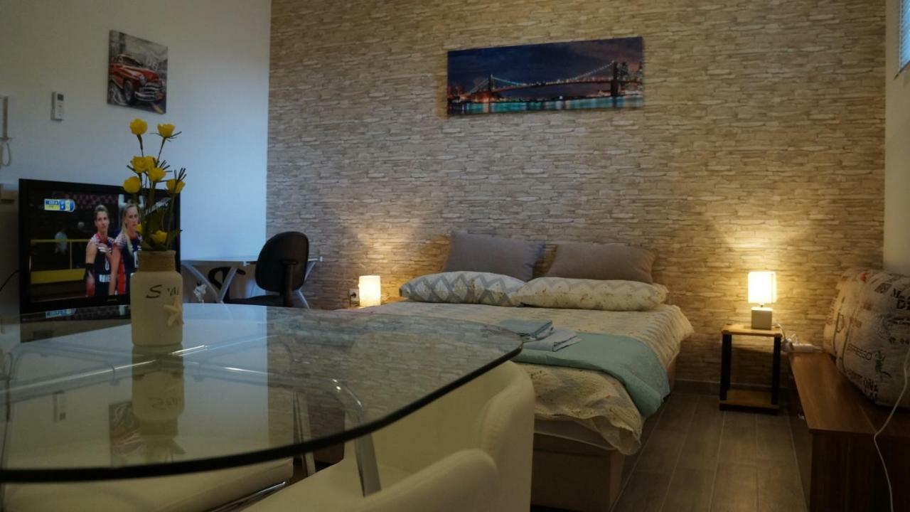 Apartmani Filip Zadar Diklo Bagian luar foto