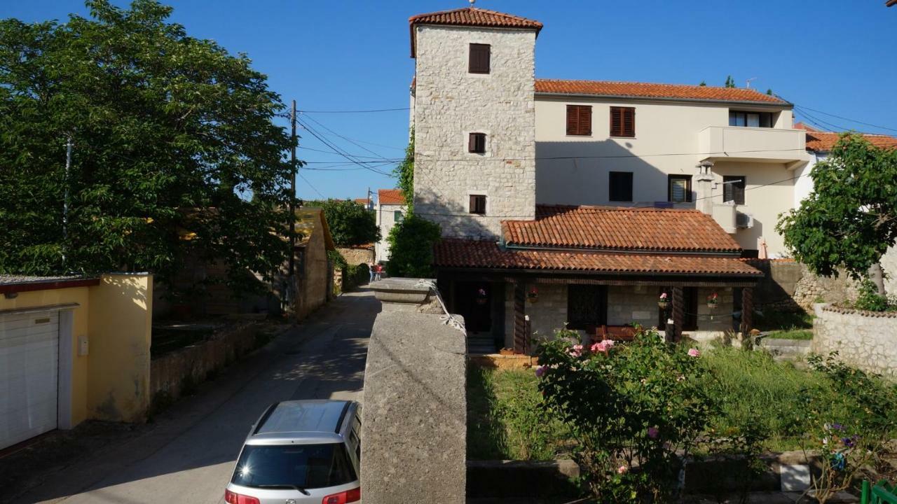 Apartmani Filip Zadar Diklo Bagian luar foto